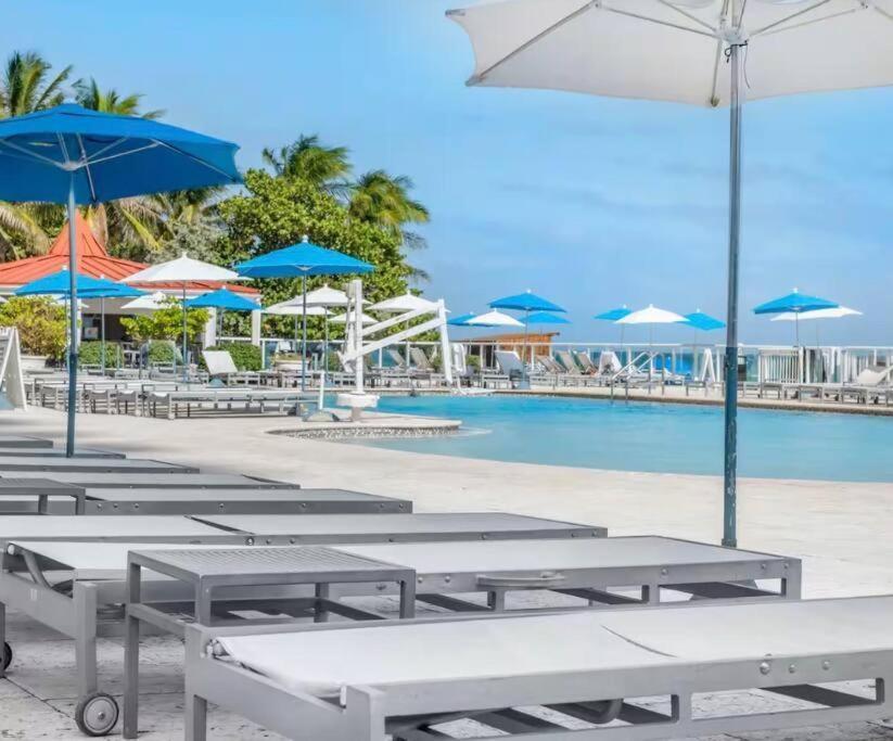 Апартаменты Oceanfront With Balcony Sunny Isles - Spectacular! Майами-Бич Экстерьер фото